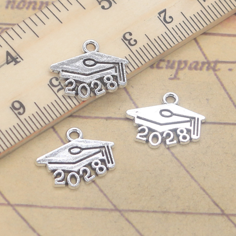 30 adet Charms 2027 Mezuniyet  - Jewelry Making Diploma incelemesi ve fiyatı